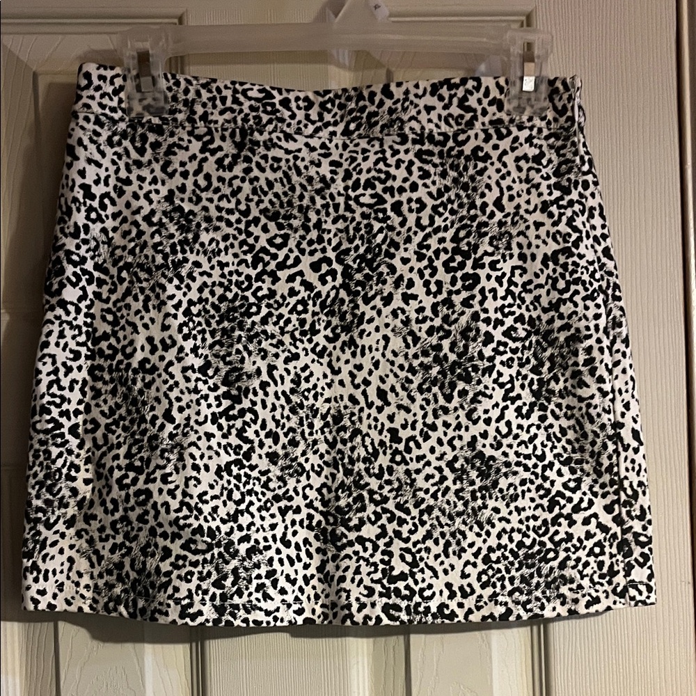 Forever 21 Monochrome Leopard Mini Skirt